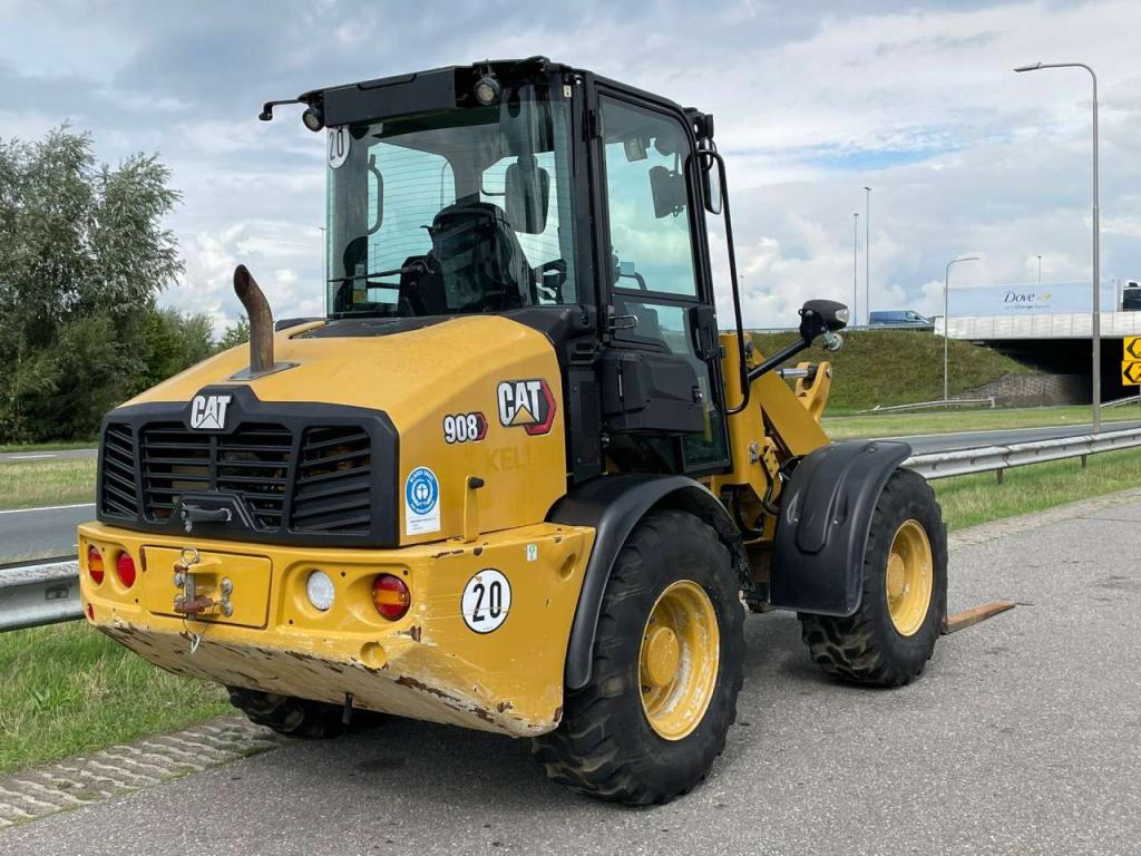 Caterpillar 908 Foto 5