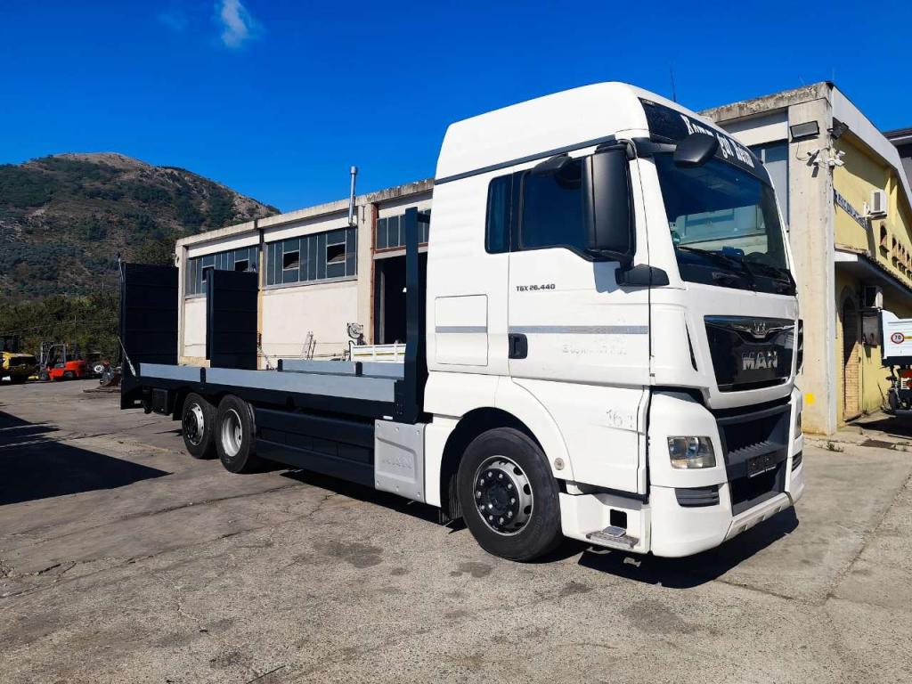 Man TGX 26.440 Foto 18