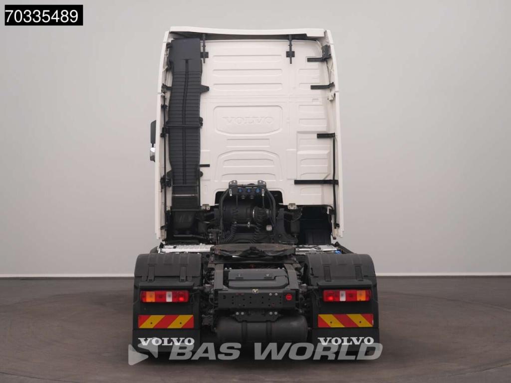 Volvo FH 500 4X2 XL 2x Tanks I-ParkCool ACC Foto 15
