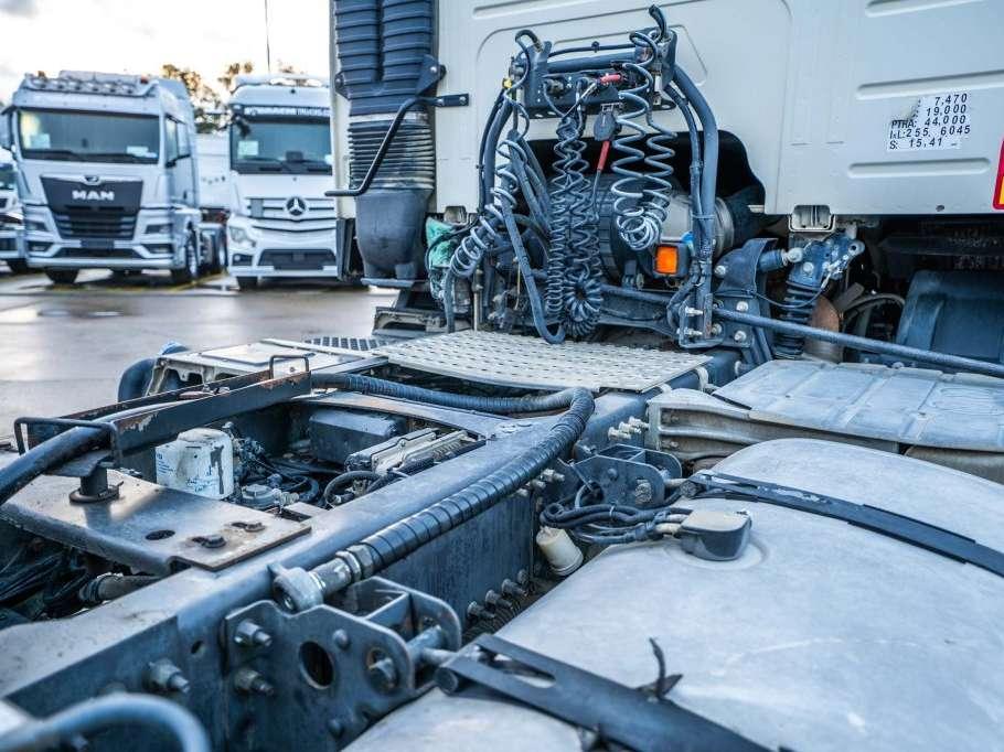 Volvo FMX 460 GLOB + HYDR Foto 7