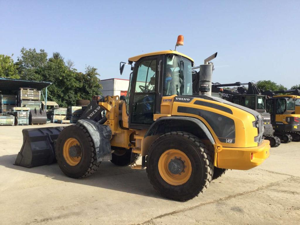 Volvo L45F Foto 2