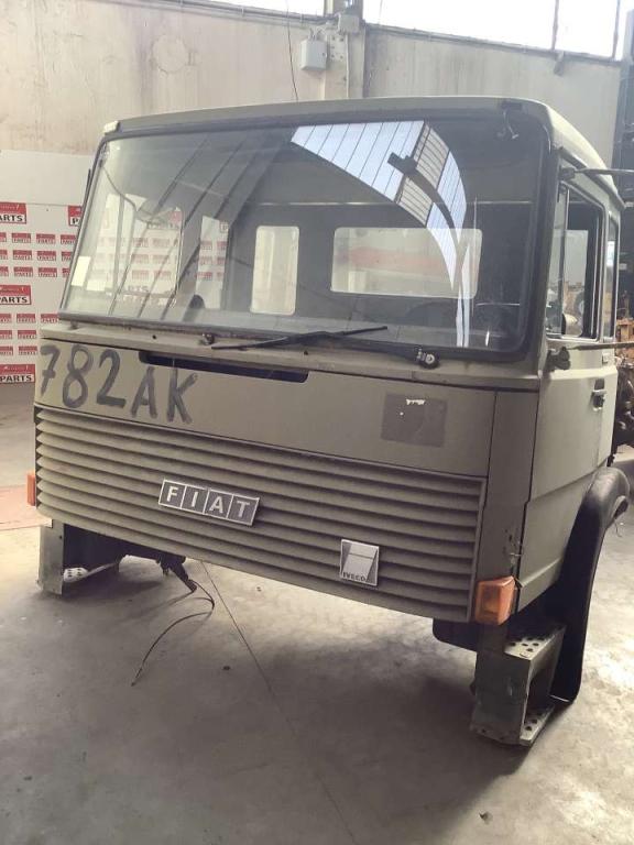 Cabina para Fiat 260/330  F 35 Foto 2