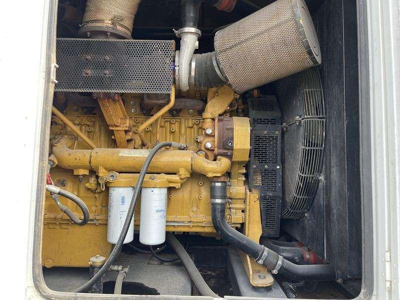 Caterpillar C 18 - 700 Foto 18