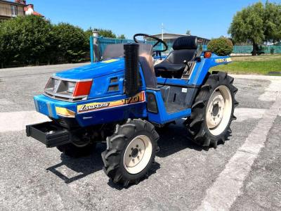 Iseki TU170F 4x4 vendida por Massucco T. Srl