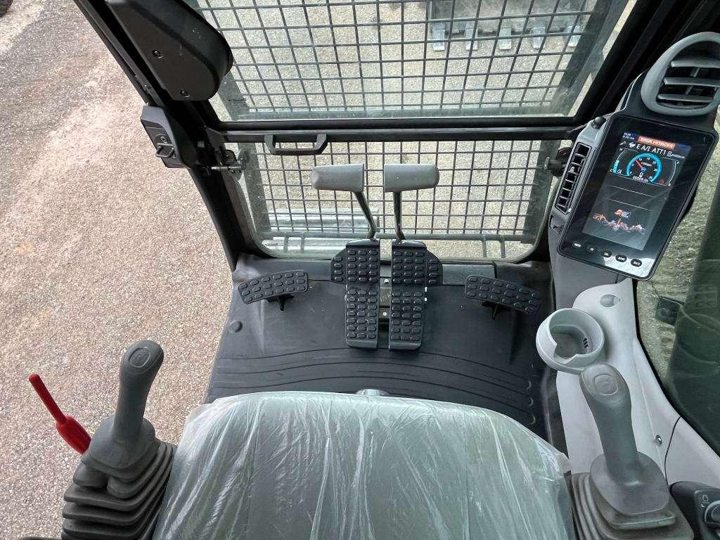 Hitachi EC350LC - New / CUMMINS ENGINE Foto 9