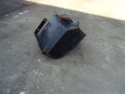 Deposito agua para Fiat Hitachi W130 vendida por OLM 90 Srl