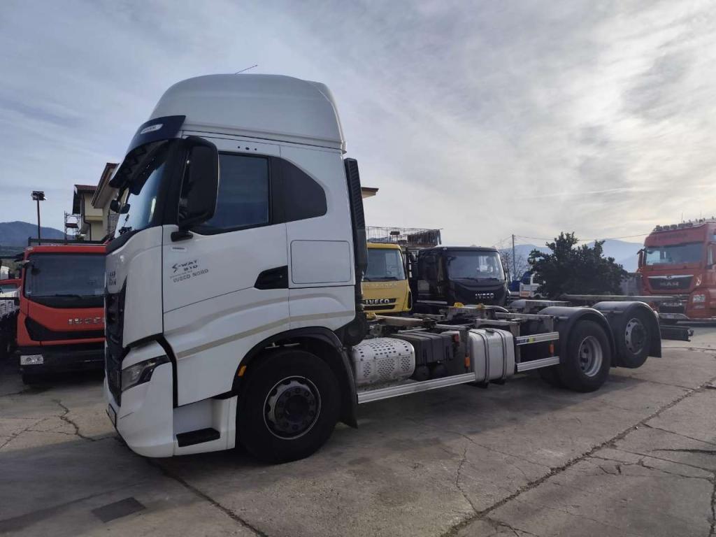Iveco S-WAY 510 AS Foto 29