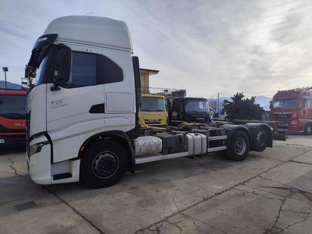 Iveco S-WAY 510 AS Foto 30