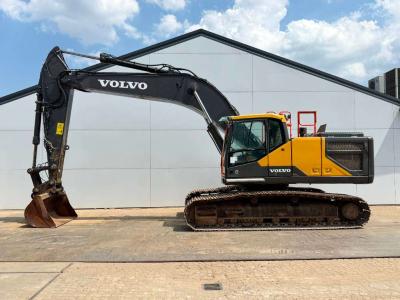 Volvo EC300EL - Hammer Lines / Automatic Greasing vendida por Boss Machinery