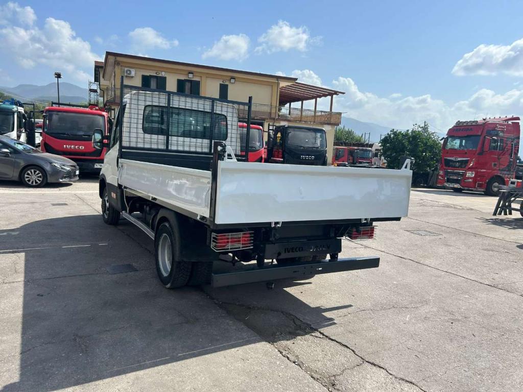 Iveco DAILY 35-120 Foto 14
