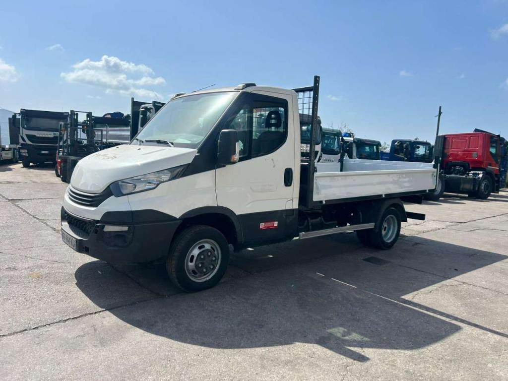 Iveco DAILY 35-120 Foto 17