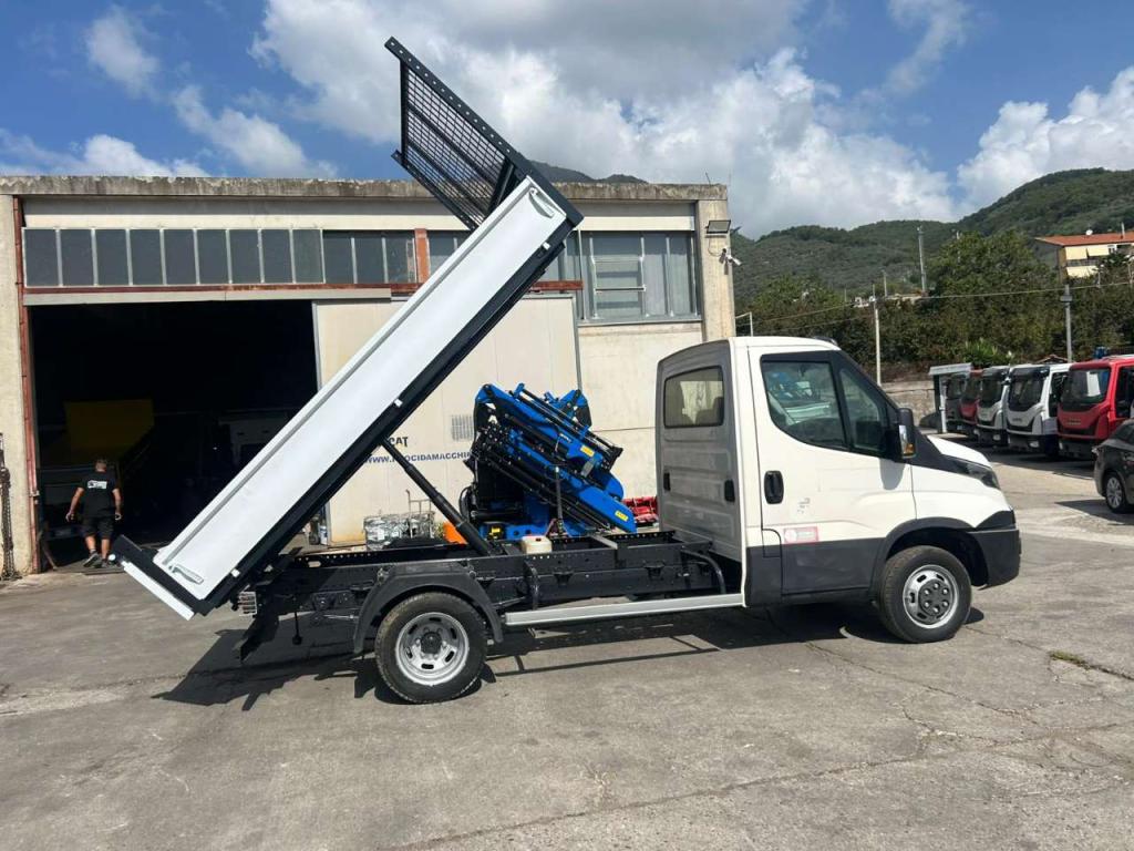 Iveco DAILY 35-120 Foto 27