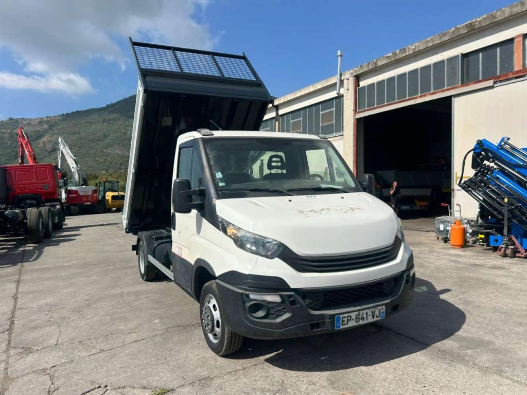 Iveco DAILY 35-120 Foto 29