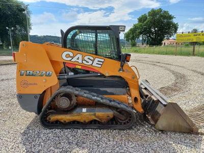 Case TR270 vendida por Zeta Macchine Srl