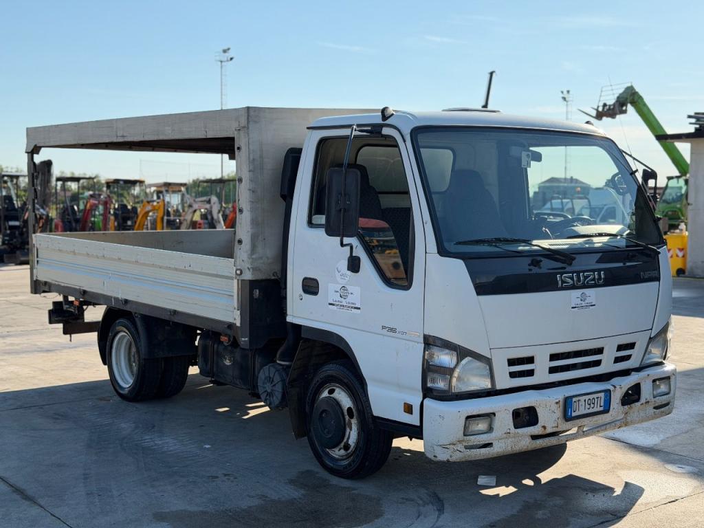 Isuzu P35.Y07 Foto 1