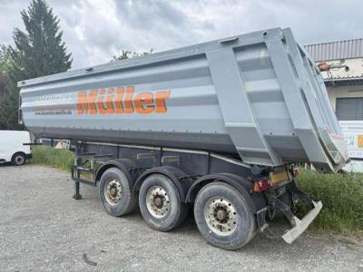 Schwarzmüller SK K10VLN3 3-Achs-Kippauflieger vendida por Simex Baumaschinenhandel GmbH
