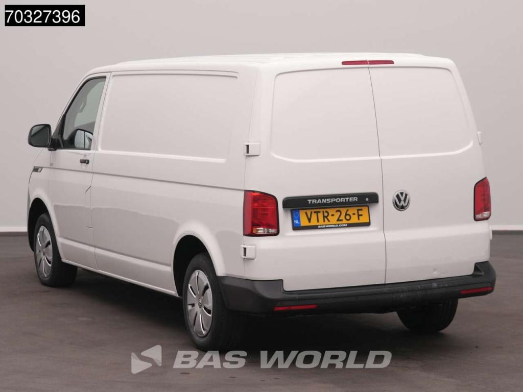 Volkswagen Transporter 110pk L2H1 Navi Airco Euro6 L2 Airco Foto 6