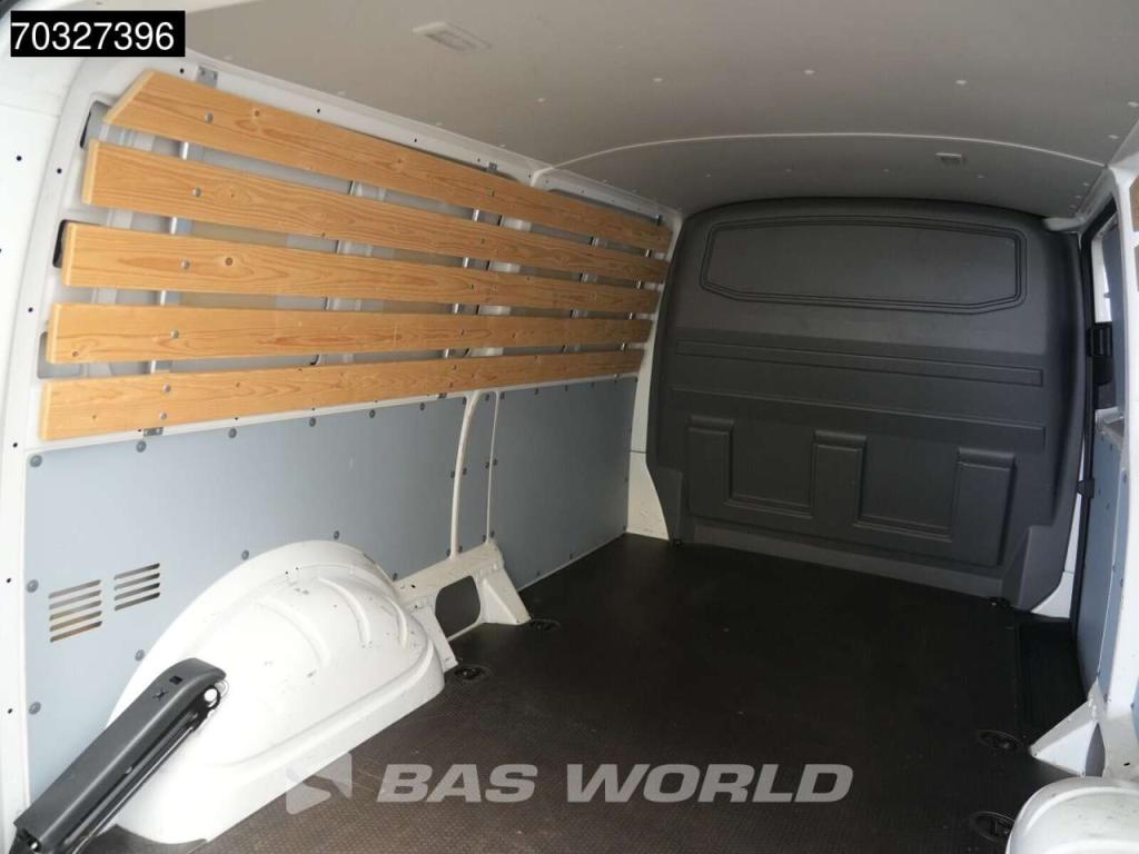Volkswagen Transporter 110pk L2H1 Navi Airco Euro6 L2 Airco Foto 8