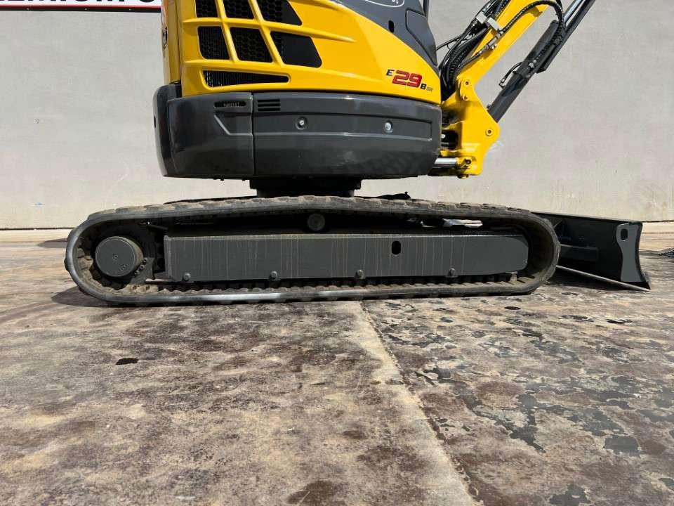 New Holland E29B SR Foto 5