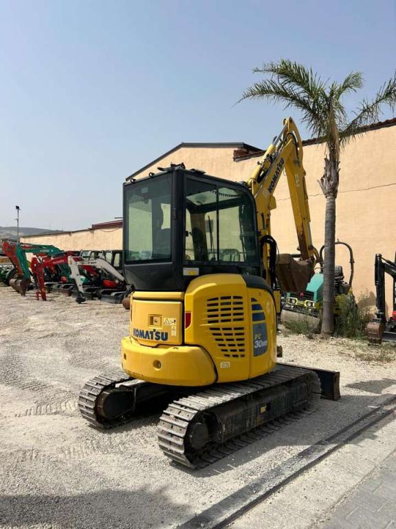 Komatsu PC30MR-5 Foto 3