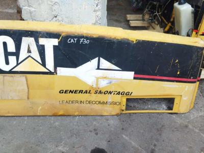 Capó y panel de carrocería para Caterpillar 730 B vendida por PRV Ricambi Srl