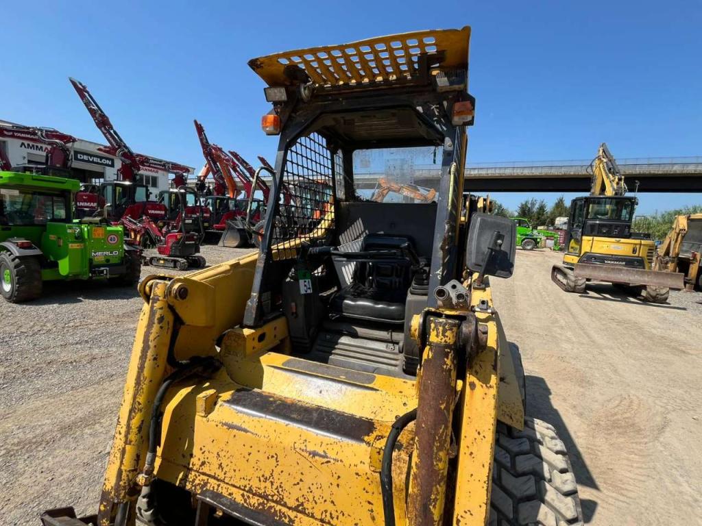 Komatsu SK 09 J Foto 12