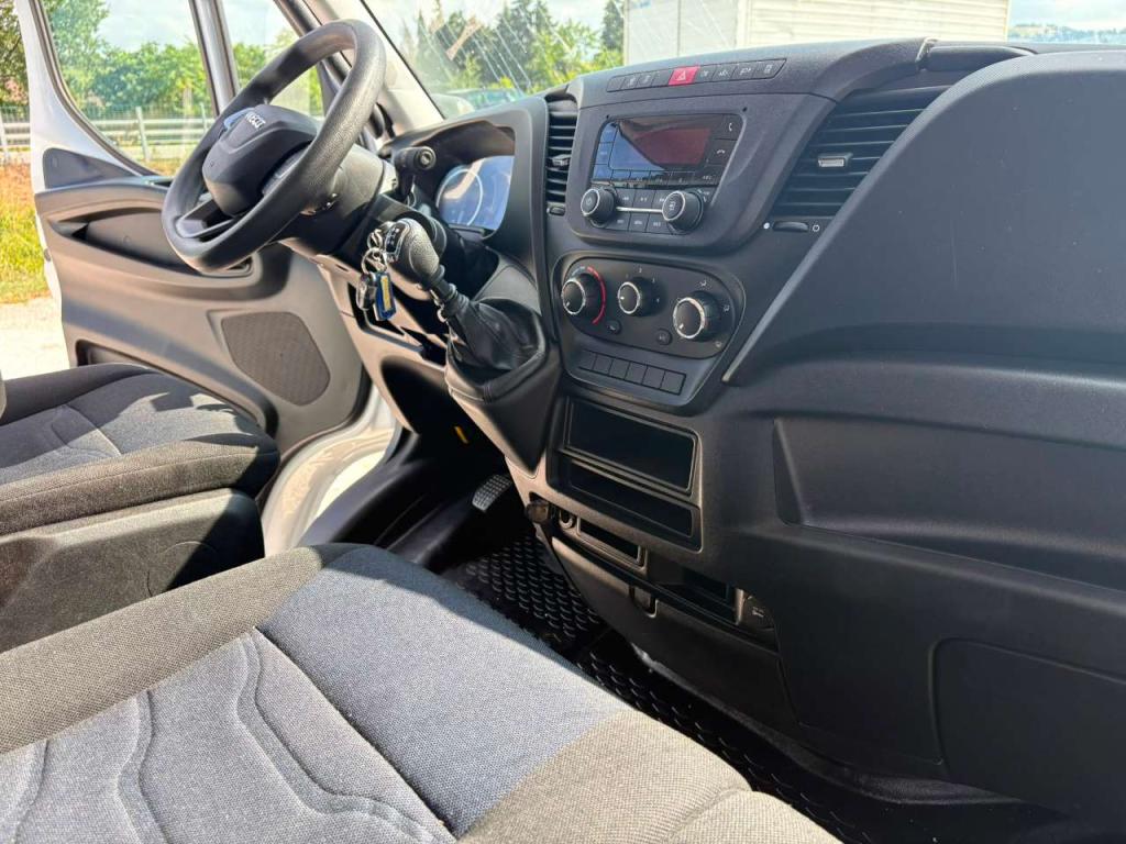Iveco DAILY 35C16 doppia cabina 7 posti EURO 6 Foto 10