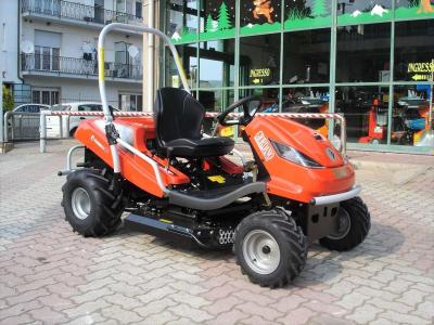 Efco TUAREG 92 EVO 4x4 - MOTORE B&S VANGUARD 21 Hp vendida por Giordano Srl