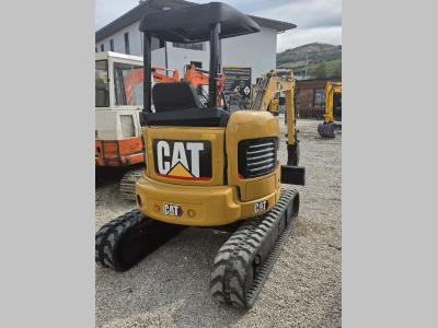Caterpillar 303 vendida por Farcas Macchine M.M.T