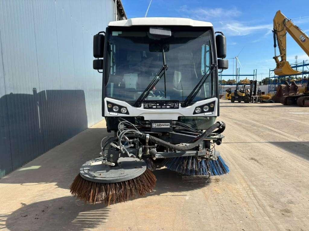 Johnston CX401 - 80km/h - sweeper Foto 7