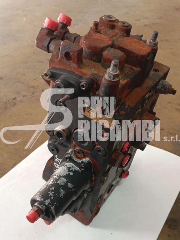 Distribuidor hidraulico para JCB 436 ZN Foto 3