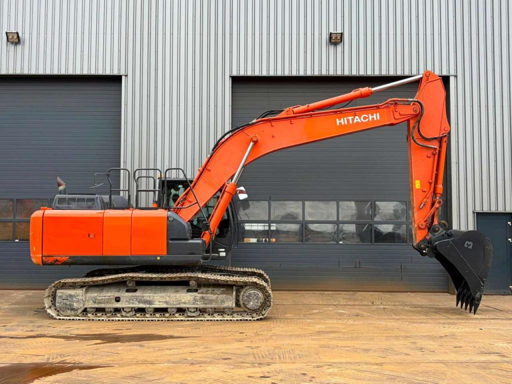 Hitachi ZX210LC-6 Foto 6