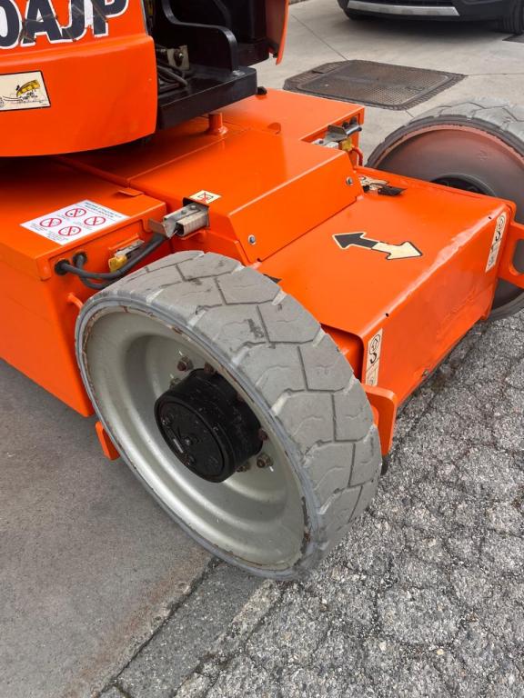 JLG E300AJP Foto 9