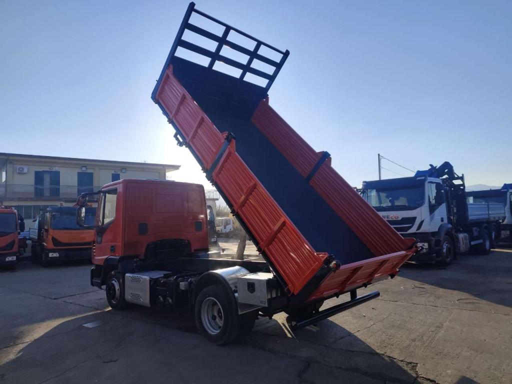 Iveco EUROCARGO 80-190 Foto 3