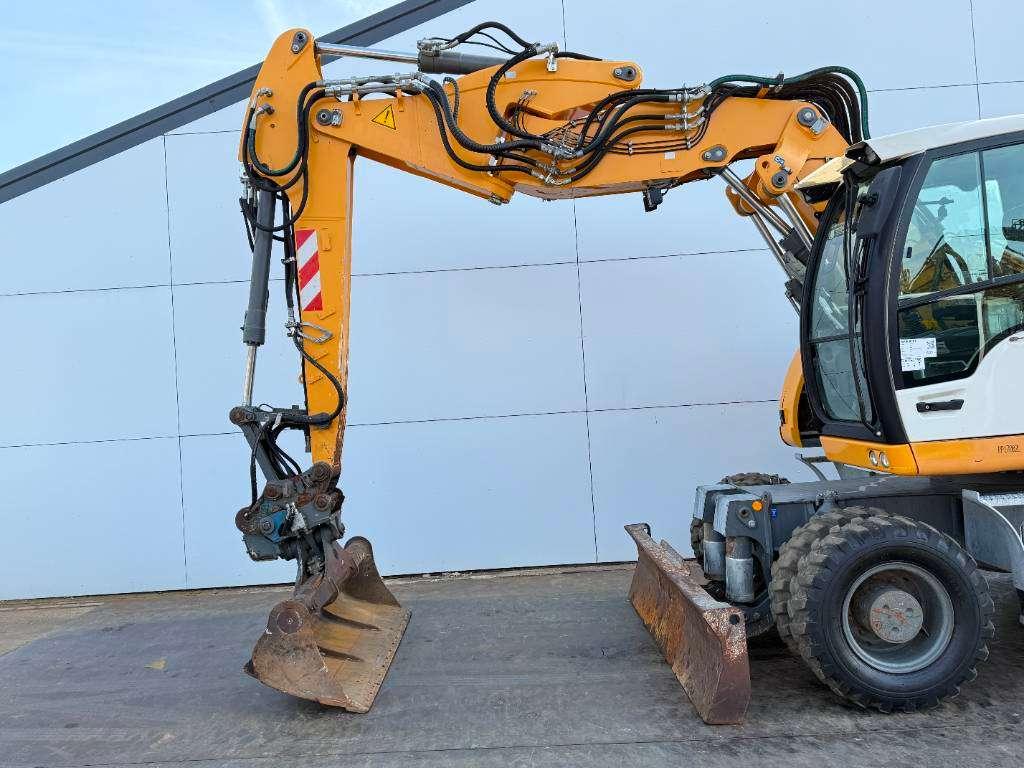 Liebherr A914 - Triple Boom / 2 extra Buckets! Foto 17
