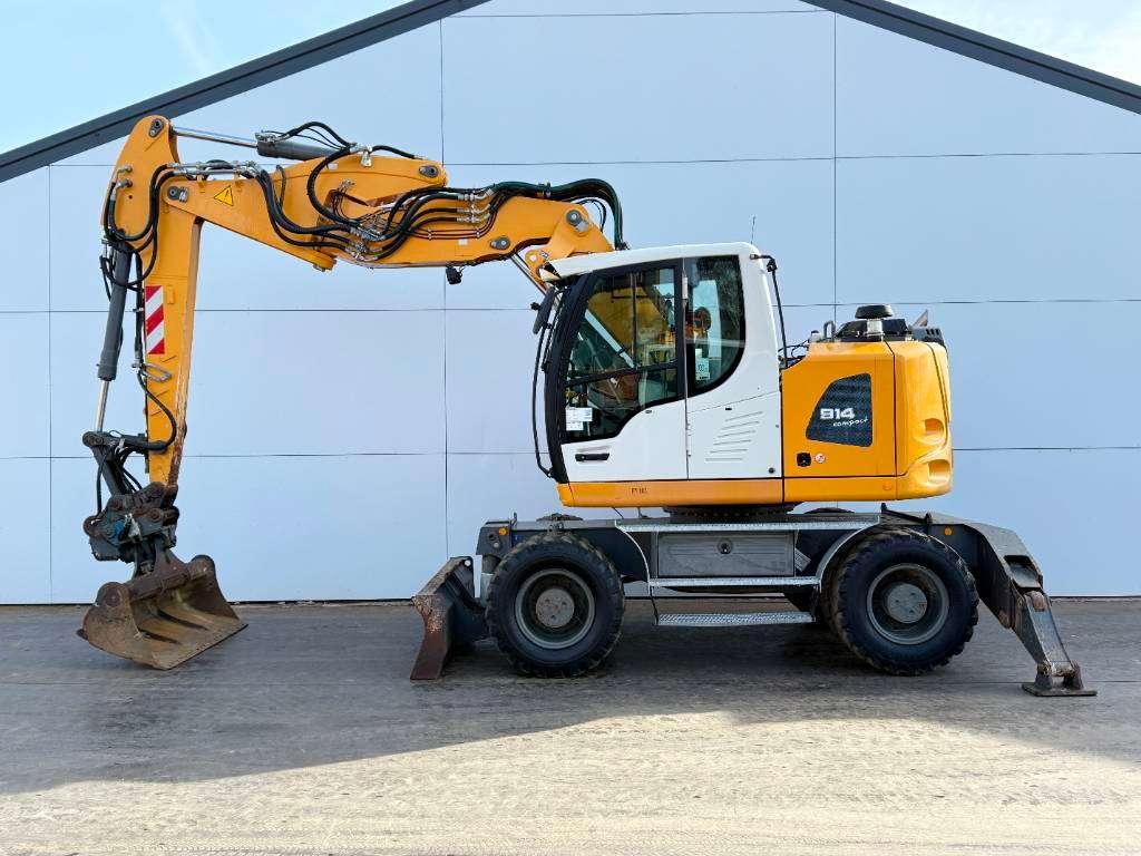 Liebherr A914 - Triple Boom / 2 extra Buckets! Foto 2
