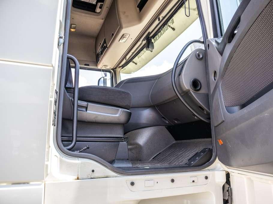 Daf XF 460-6X2 +ADR Foto 10