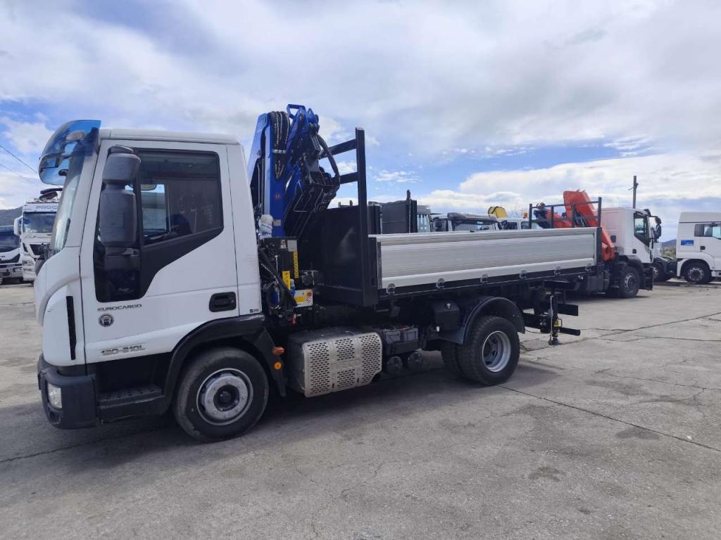 Iveco EUROCARGO 120-210L Foto 19