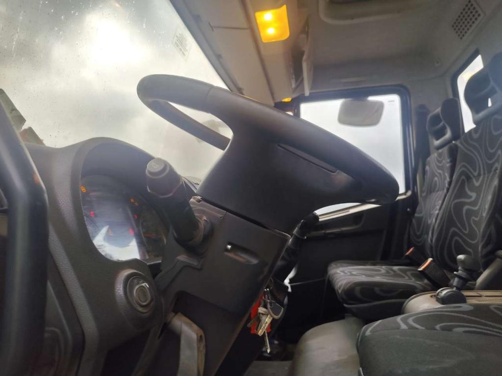 Iveco EUROCARGO 120E25K Foto 12