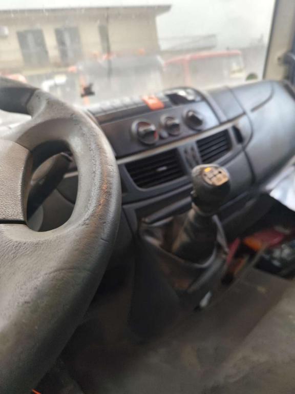 Iveco EUROCARGO 120E25K Foto 14
