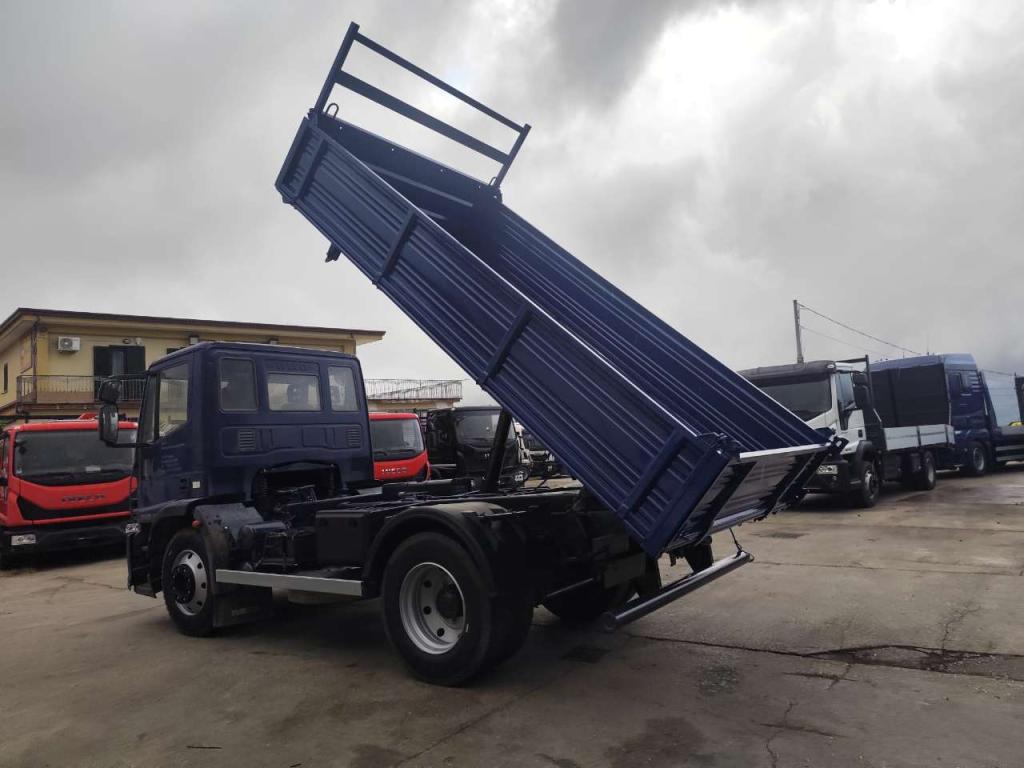 Iveco EUROCARGO 120E25K Foto 18