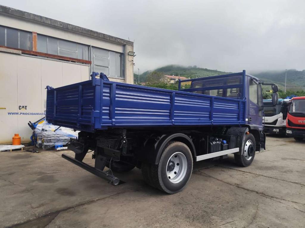 Iveco EUROCARGO 120E25K Foto 6