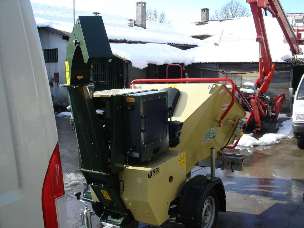 Negri R 280 CARRELLATO STRADALE - MOTORE KUBOTA Foto 12
