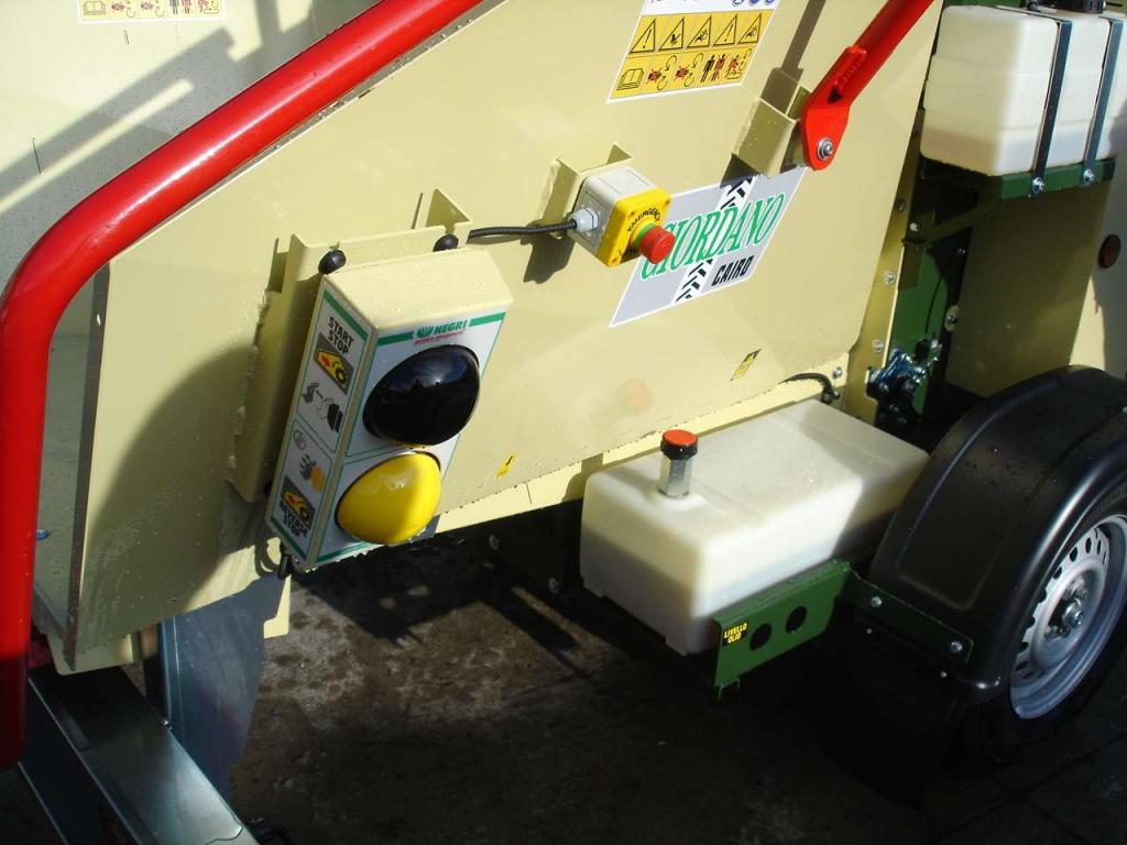 Negri R 280 CARRELLATO STRADALE - MOTORE KUBOTA Foto 17