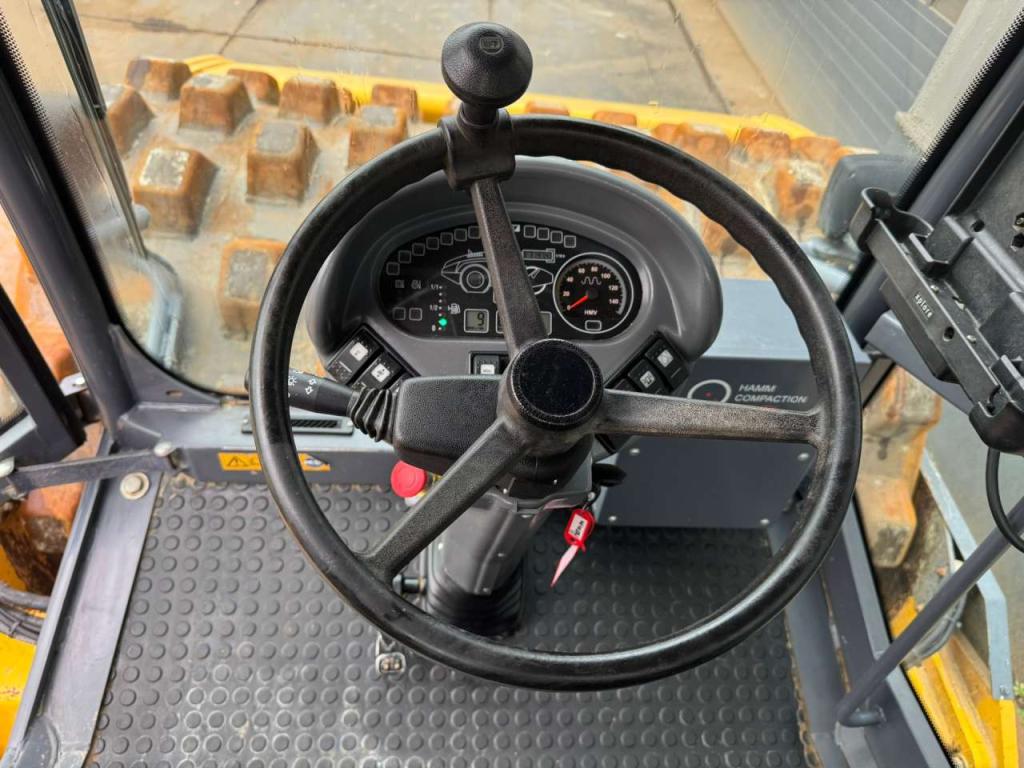 Hamm H13i Padfoot compactor Foto 19