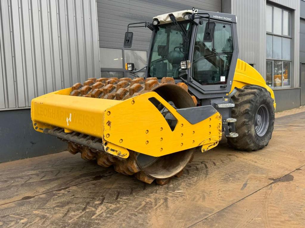 Hamm H13i Padfoot compactor Foto 2
