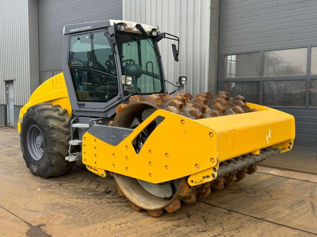 Hamm H13i Padfoot compactor Foto 7