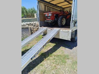 Coppia di rampe in alluminio Lunghezza 3.000 mm - Portata 2.500 kg vendida por Progetto Rampe