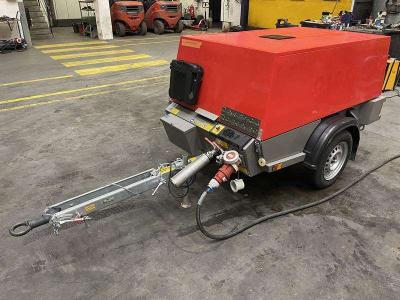 Kaeser M 50 E vendida por Machinery Resale
