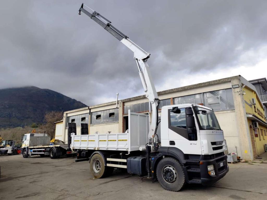 Iveco STRALIS AD 190S31P Foto 1